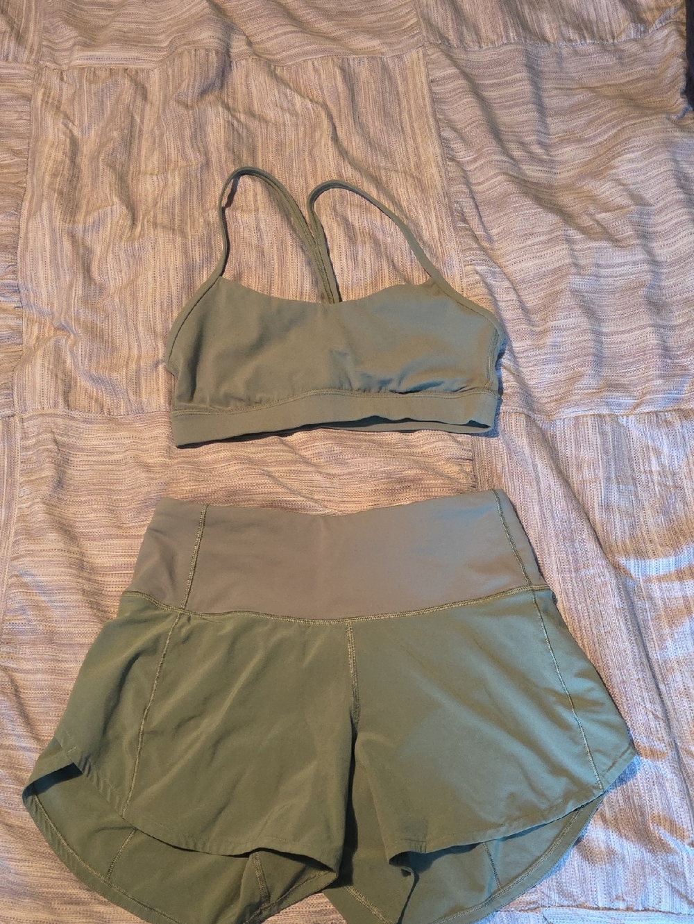 Lululemon Green Running Set
